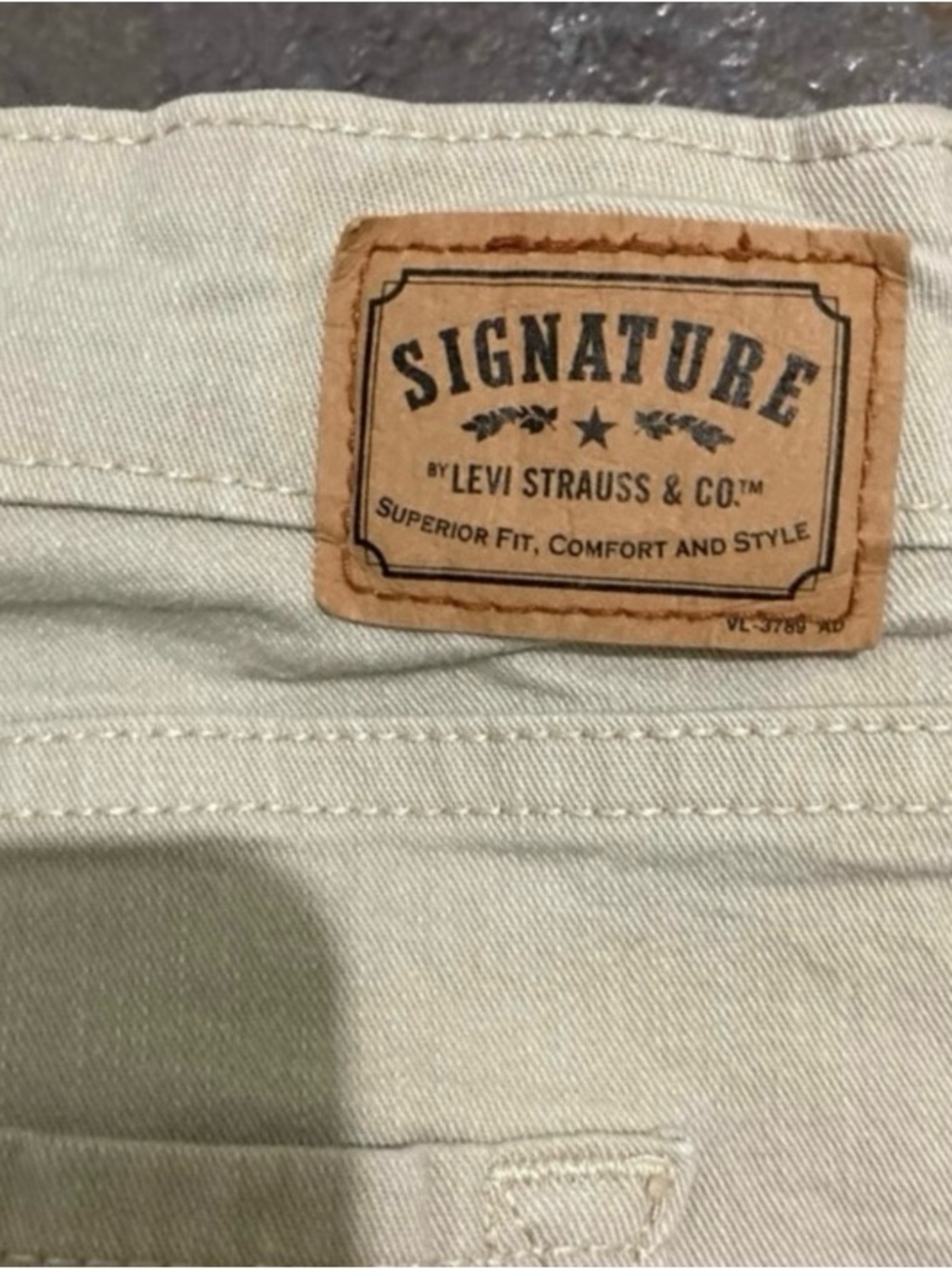 Levi’s Women's Tan Low Rise
Bootcut Jeans size 8 - Picture 5 of 11